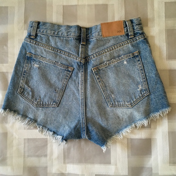 Zara Women Jeans Short size 2. - Picture 2 of 9